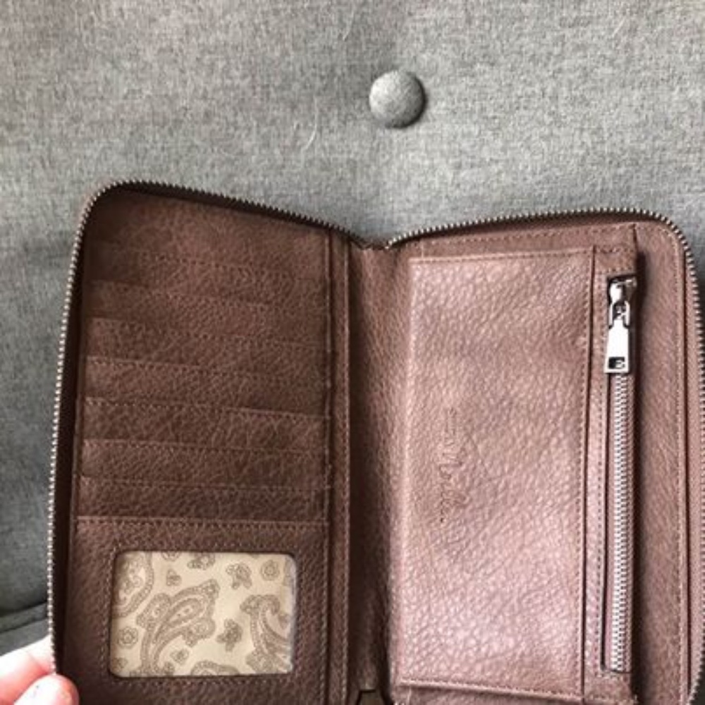 Wallet - Picture 3 of 3